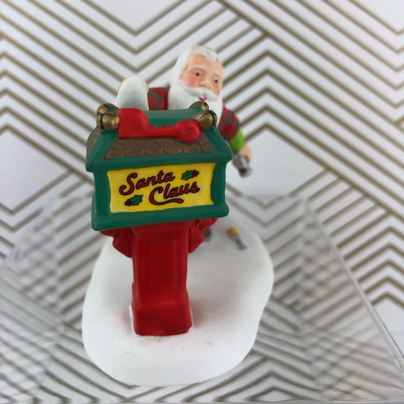 NIB Dept. 56 NORTH POLE Off-Season Santa 4056670 Village Figurines - Retired - Picture 3 of 9